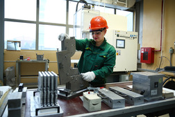 Работа участка по изготовлению керамических стержней на машиностроительном предприятии в составе холдинга