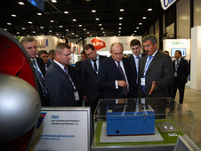 Демонстрация макета блочно-комплектного устройства электроснабжения типа БКЭС-ЭГ-18 делегации ПАО «Газпром»