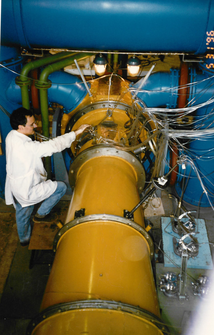 Подготовка экспериментального стенда  для отработки турбинных ступеней  ГТУ фирмы  Siemens. 1996 год